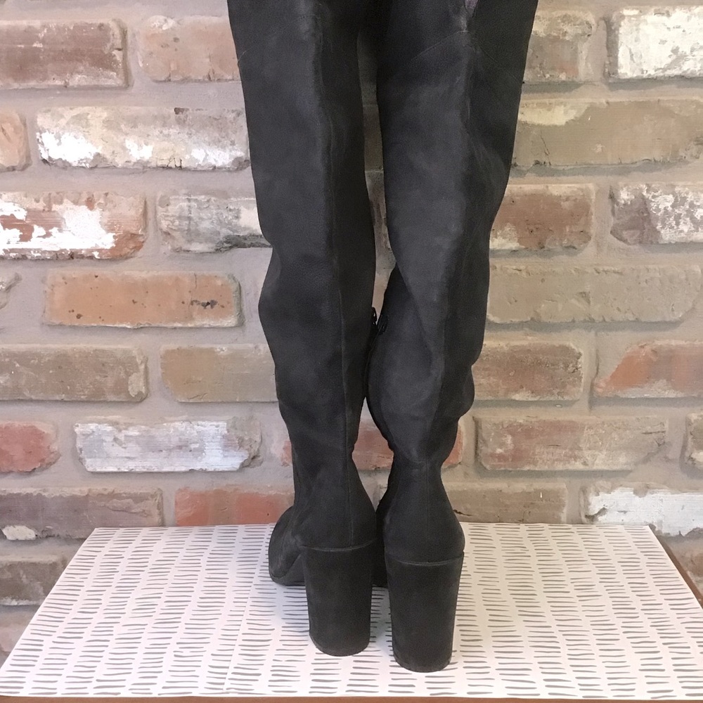KENNETH COLE Women's Black Nubuck Leather Over The Knee Chunky Heel Boots 9 - Picture 6 of 9